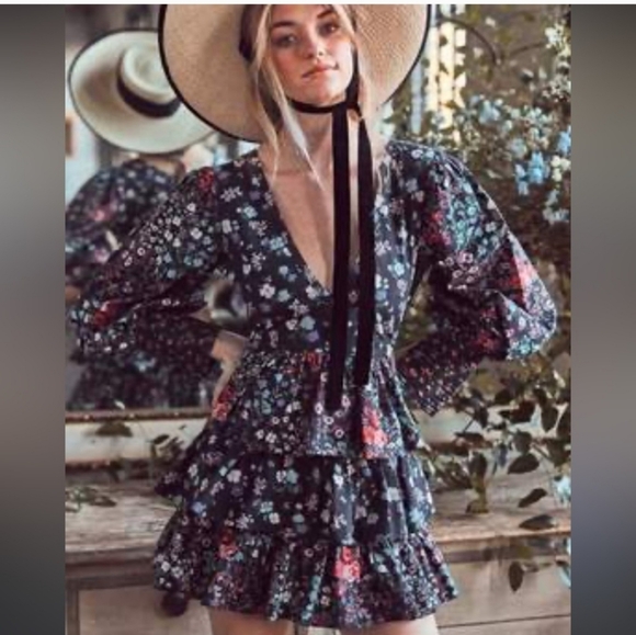 LoveShackFancy Dresses & Skirts - Love Shack Fancy Paris Floral Longsleeved Ruffle Mini Dress Size 2